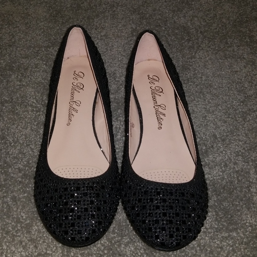 Black ballet flats size 6.5